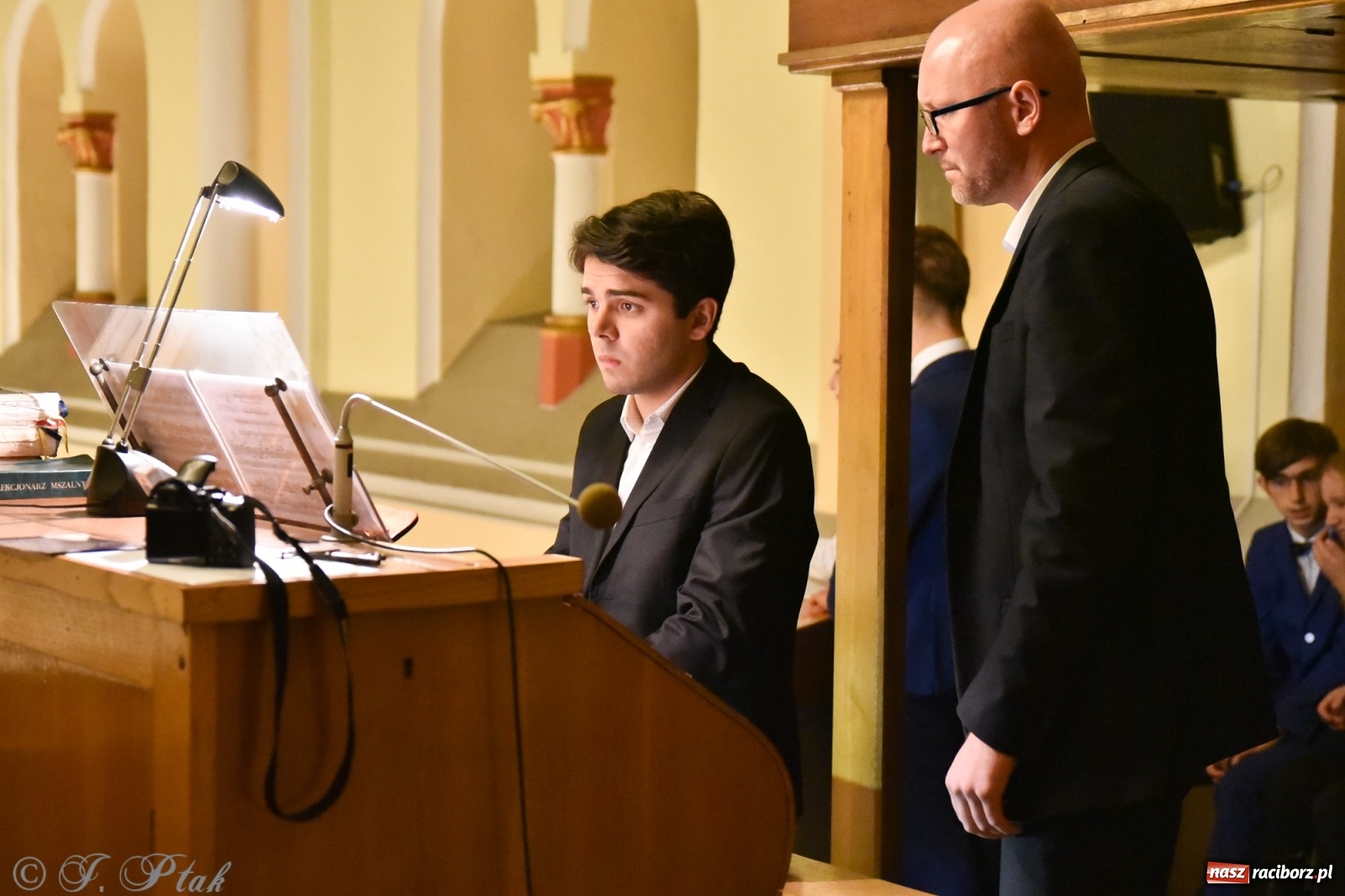Zdjęcie w galerii na portalu naszraciborz.pl: Młodzi wirtuozi organów zagrali na Ostrogu wiadomości z regionu
