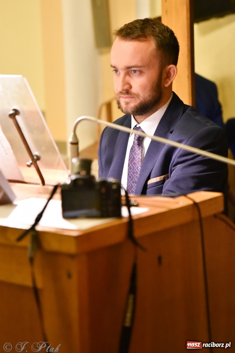 Zdjęcie w galerii na portalu naszraciborz.pl: Młodzi wirtuozi organów zagrali na Ostrogu wiadomości z regionu