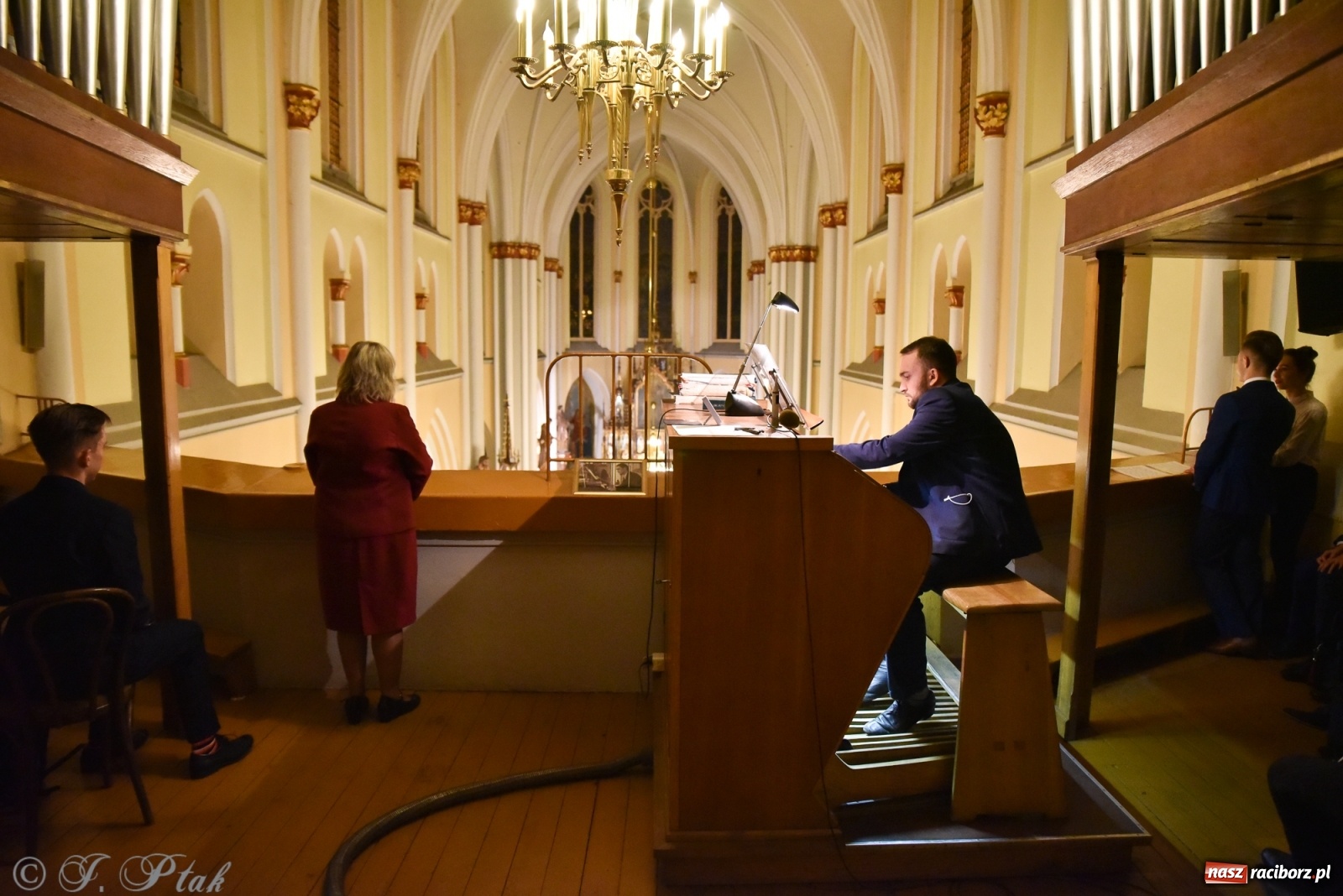 Zdjęcie w galerii na portalu naszraciborz.pl: Młodzi wirtuozi organów zagrali na Ostrogu wiadomości z regionu