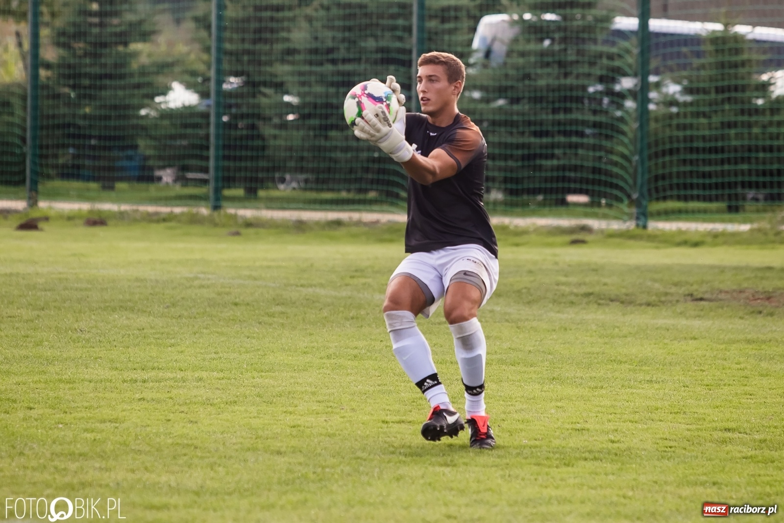 Zdjęcie w galerii na portalu naszraciborz.pl: Bezproblemowe zwycięstwo Kornowaca [FOTO] wiadomości z regionu