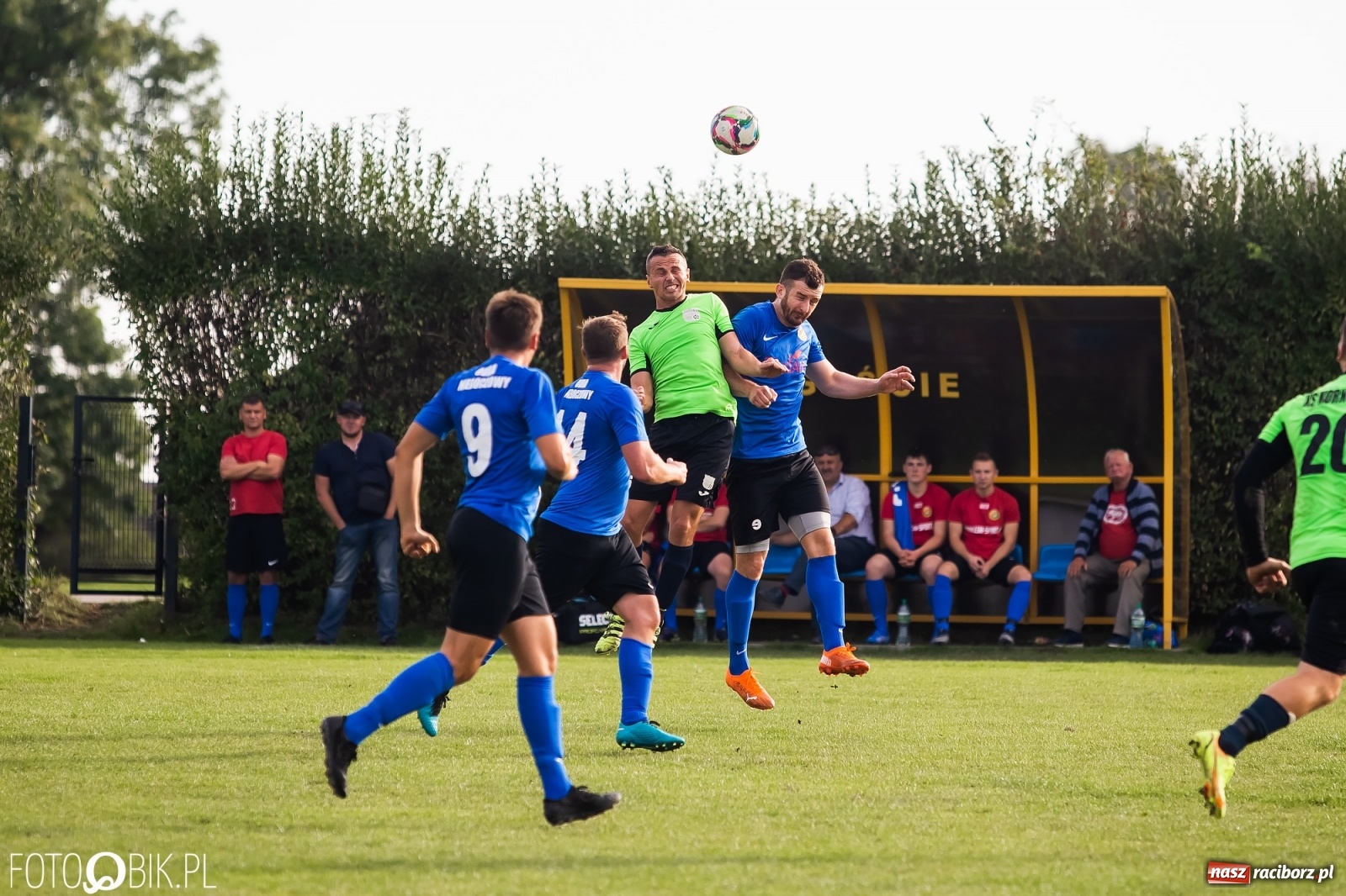 Zdjęcie w galerii na portalu naszraciborz.pl: Bezproblemowe zwycięstwo Kornowaca [FOTO] wiadomości z regionu
