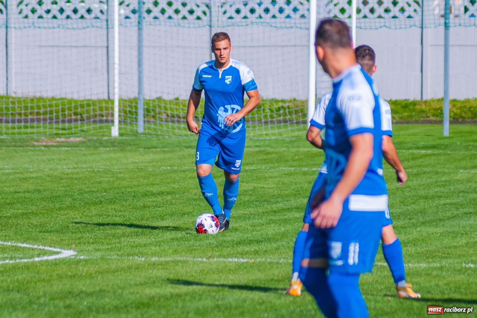 Zdjęcie w galerii na portalu naszraciborz.pl: Podział punktów w derbach powiatu. Poprzeczka uratowała Tworków [FOTO] wiadomości z regionu