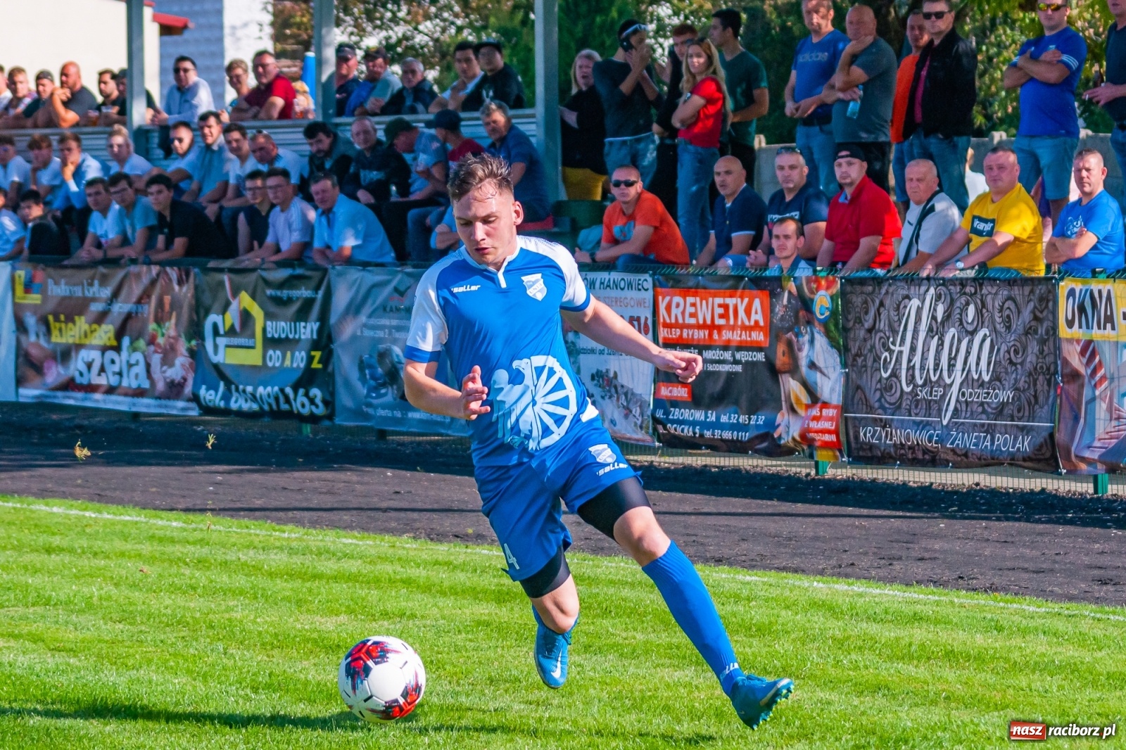 Zdjęcie w galerii na portalu naszraciborz.pl: Podział punktów w derbach powiatu. Poprzeczka uratowała Tworków [FOTO] wiadomości z regionu