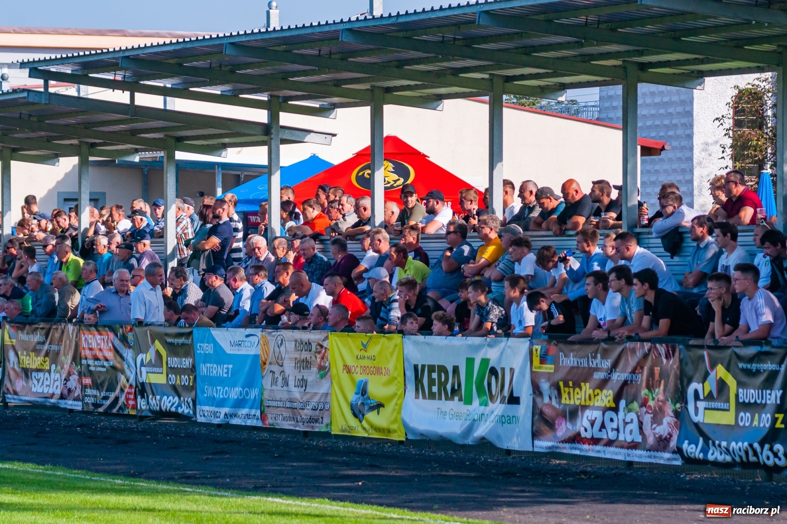 Zdjęcie w galerii na portalu naszraciborz.pl: Podział punktów w derbach powiatu. Poprzeczka uratowała Tworków [FOTO] wiadomości z regionu