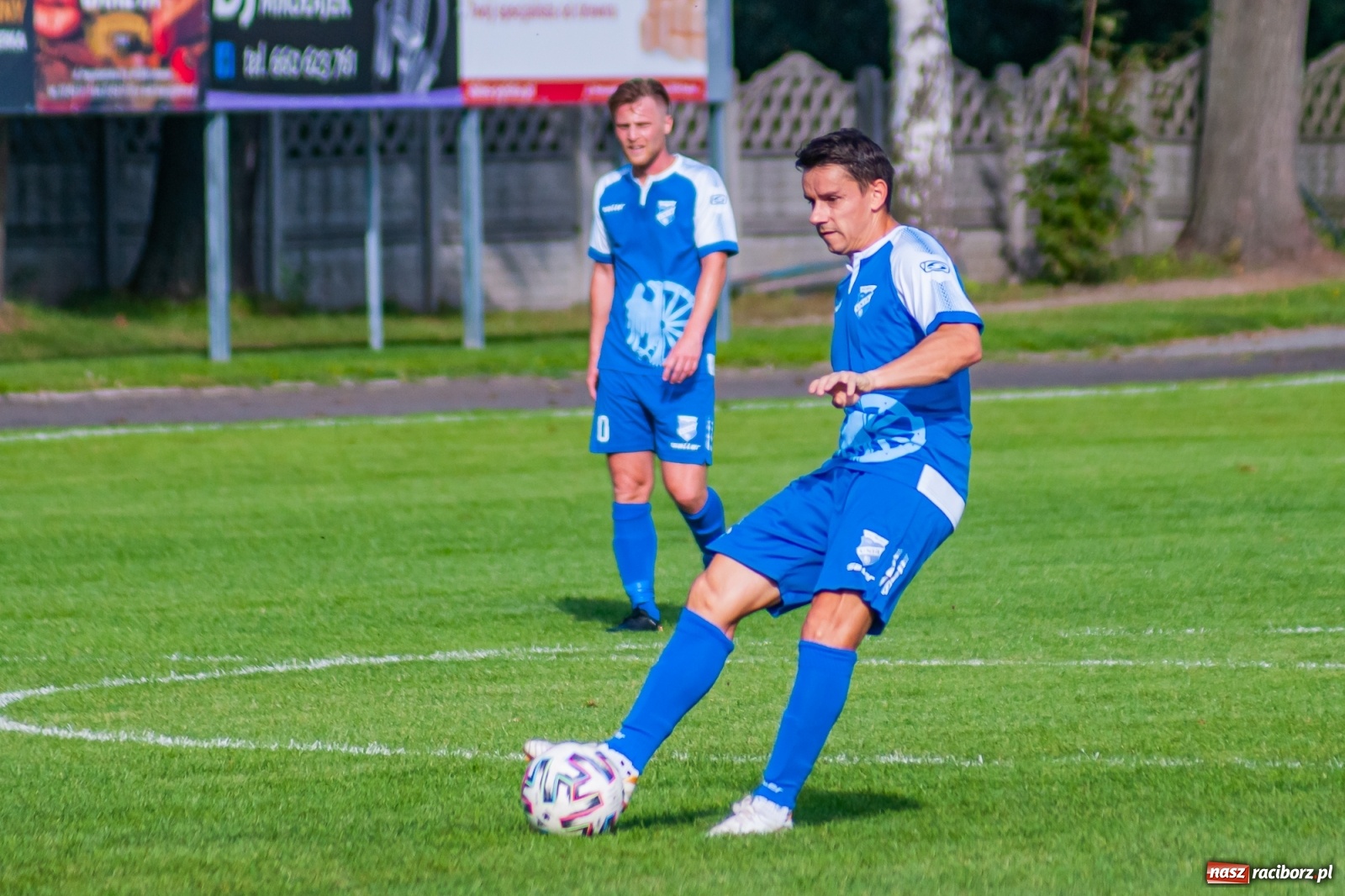 Zdjęcie w galerii na portalu naszraciborz.pl: Podział punktów w derbach powiatu. Poprzeczka uratowała Tworków [FOTO] wiadomości z regionu