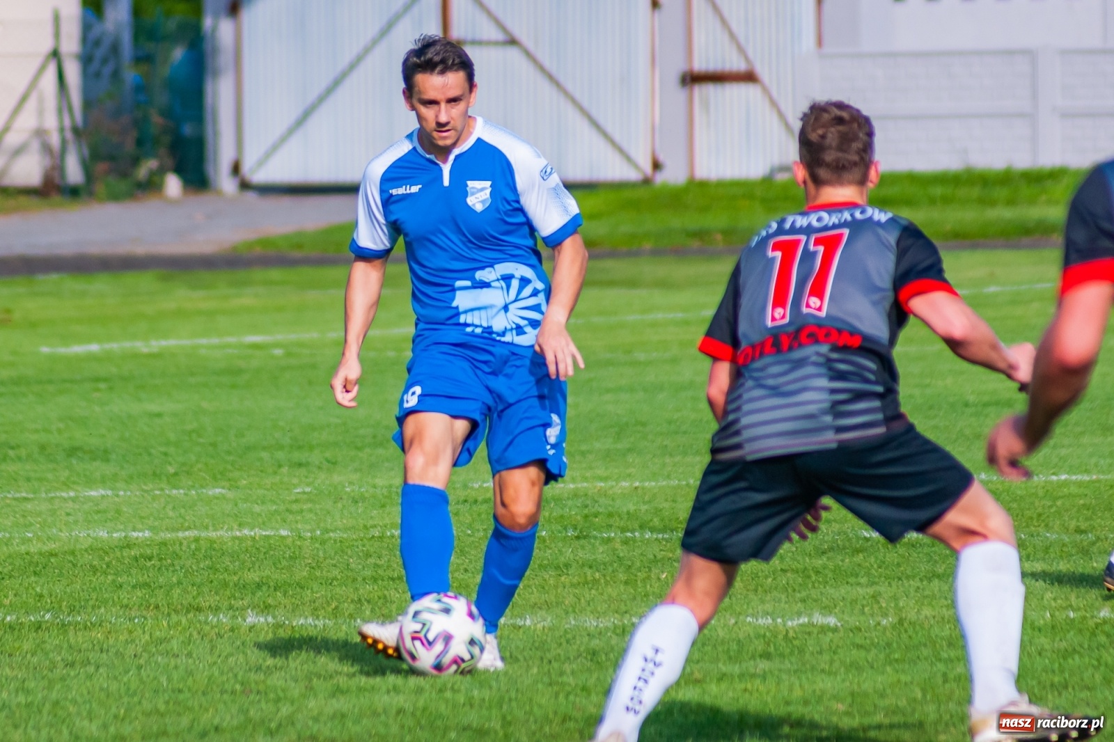 Zdjęcie w galerii na portalu naszraciborz.pl: Podział punktów w derbach powiatu. Poprzeczka uratowała Tworków [FOTO] wiadomości z regionu