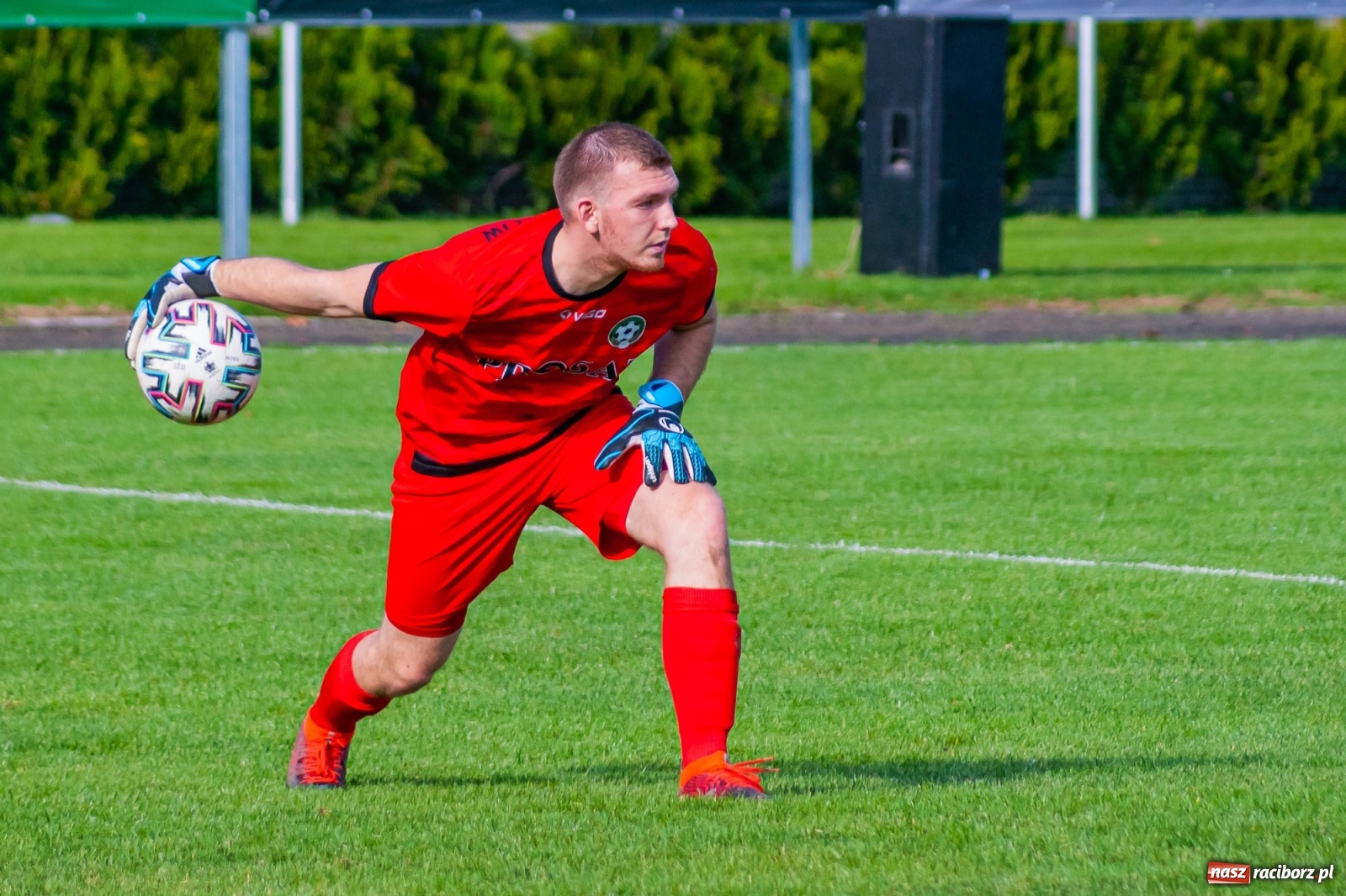 Zdjęcie w galerii na portalu naszraciborz.pl: Podział punktów w derbach powiatu. Poprzeczka uratowała Tworków [FOTO] wiadomości z regionu