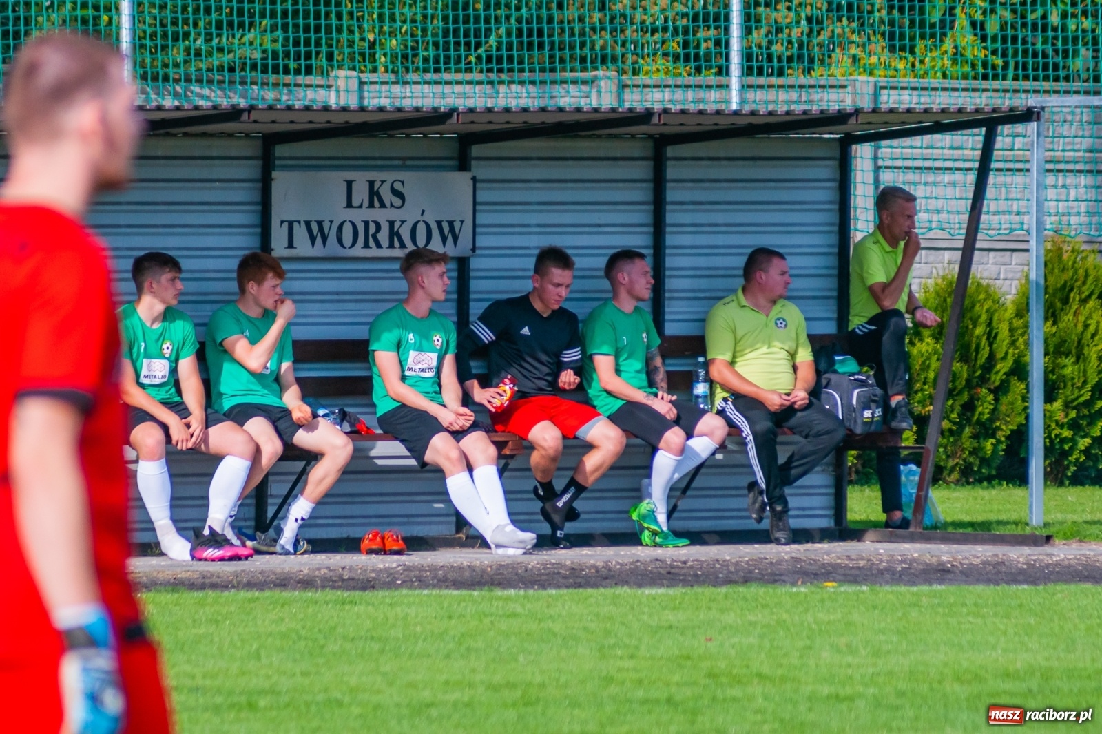 Zdjęcie w galerii na portalu naszraciborz.pl: Podział punktów w derbach powiatu. Poprzeczka uratowała Tworków [FOTO] wiadomości z regionu