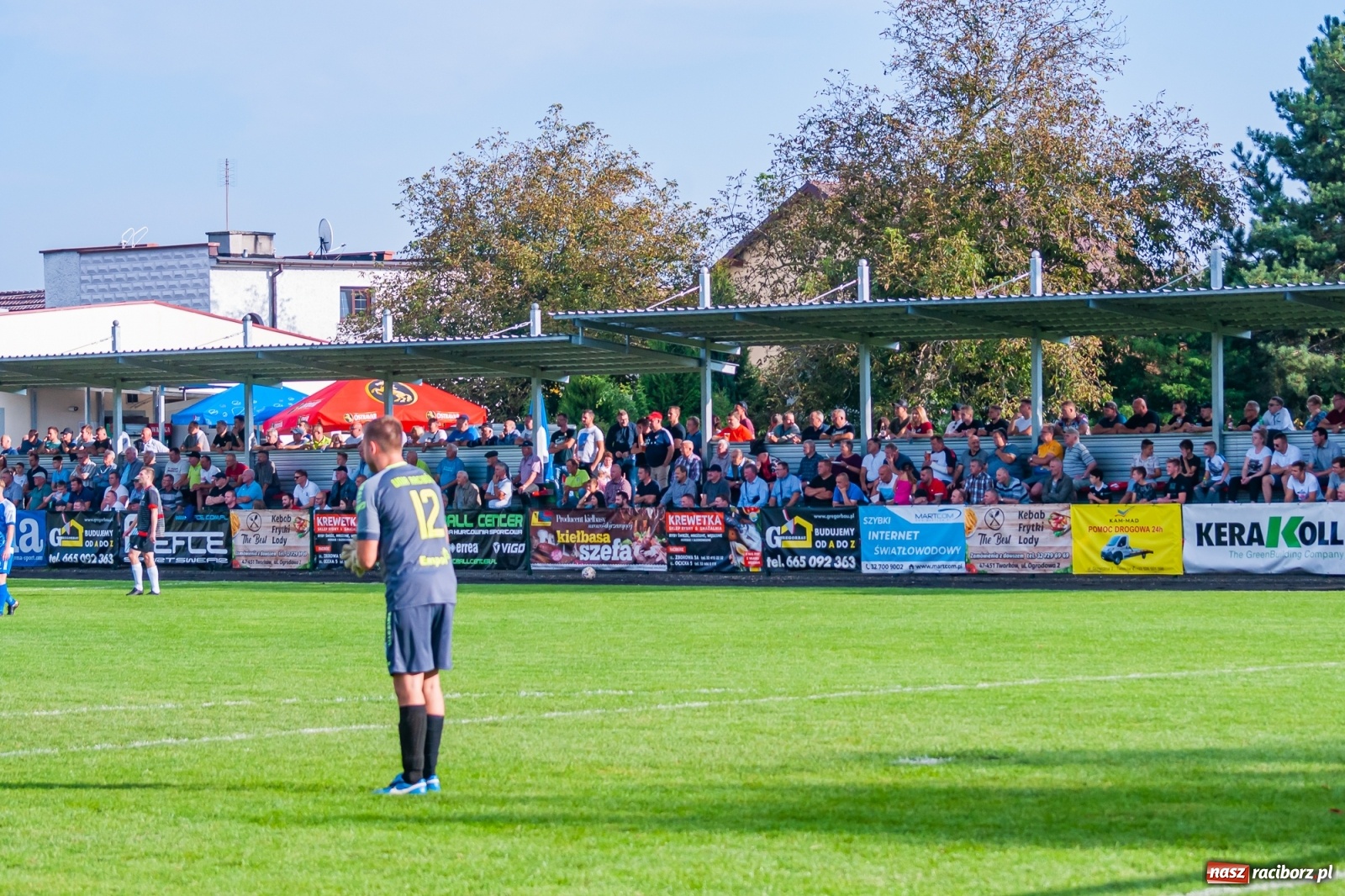 Zdjęcie w galerii na portalu naszraciborz.pl: Podział punktów w derbach powiatu. Poprzeczka uratowała Tworków [FOTO] wiadomości z regionu