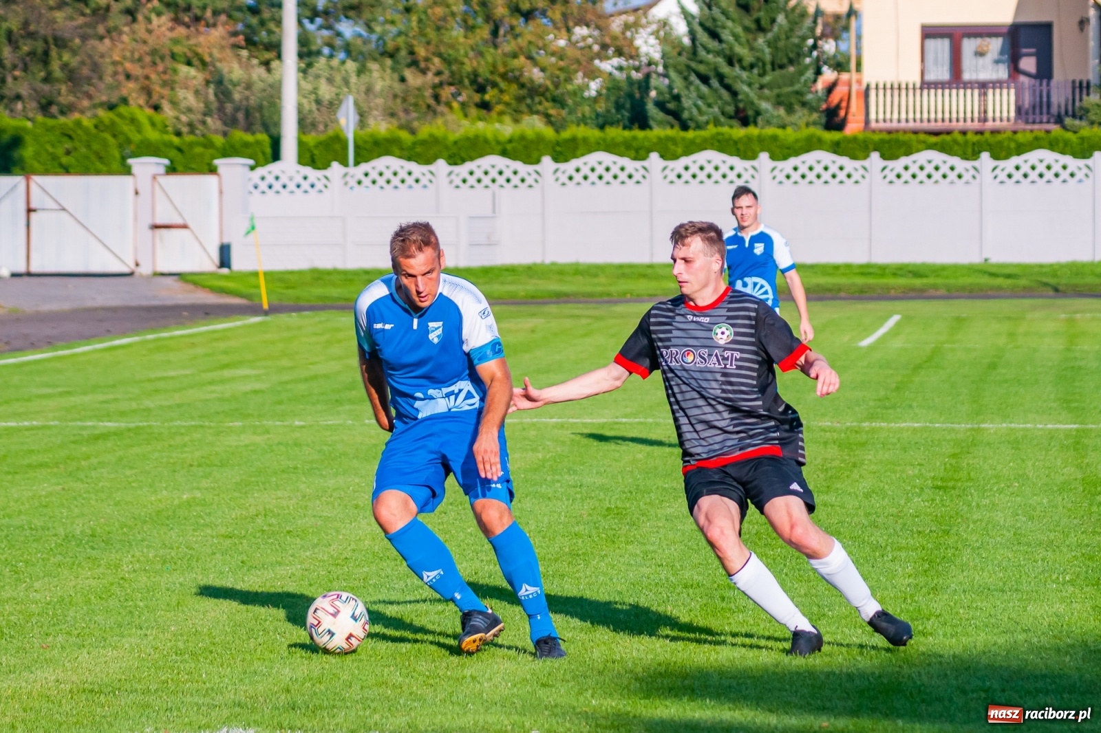 Zdjęcie w galerii na portalu naszraciborz.pl: Podział punktów w derbach powiatu. Poprzeczka uratowała Tworków [FOTO] wiadomości z regionu