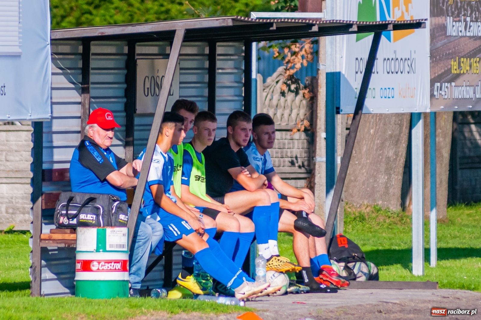 Zdjęcie w galerii na portalu naszraciborz.pl: Podział punktów w derbach powiatu. Poprzeczka uratowała Tworków [FOTO] wiadomości z regionu