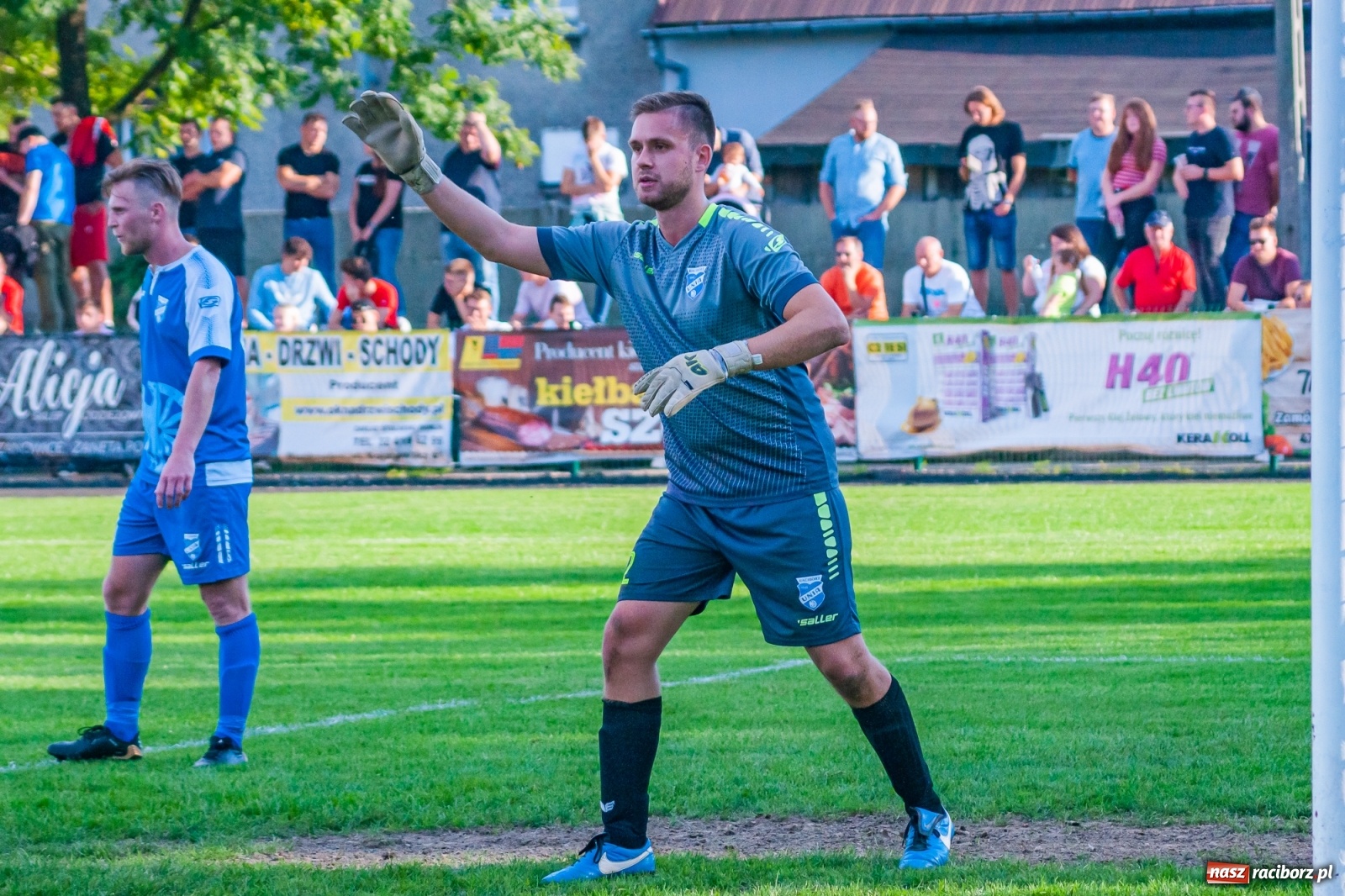 Zdjęcie w galerii na portalu naszraciborz.pl: Podział punktów w derbach powiatu. Poprzeczka uratowała Tworków [FOTO] wiadomości z regionu