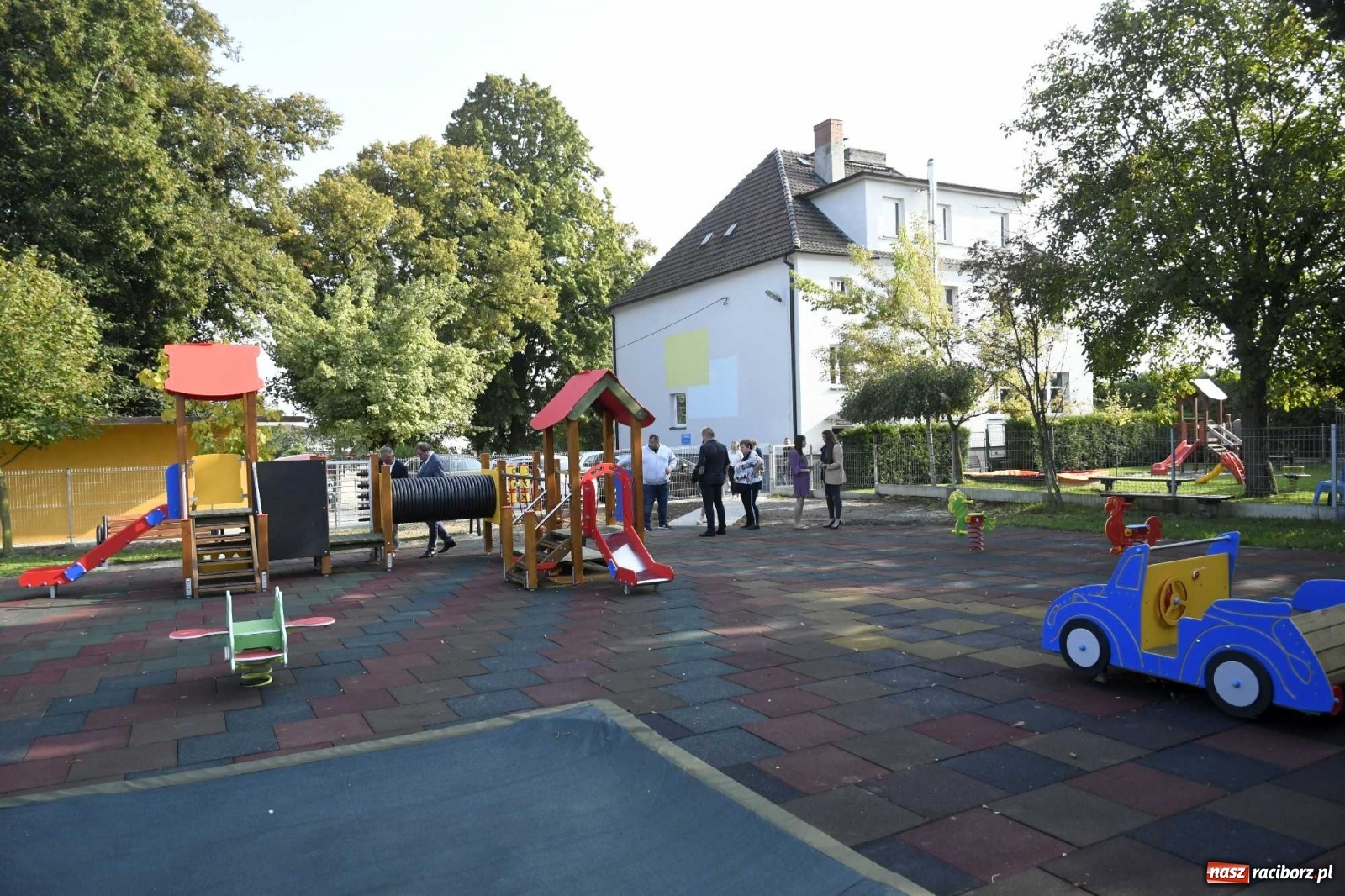 Zdjęcie w galerii na portalu naszraciborz.pl: W Cyprzanowie otwarto Klub Malucha Szkrabek wiadomości z regionu