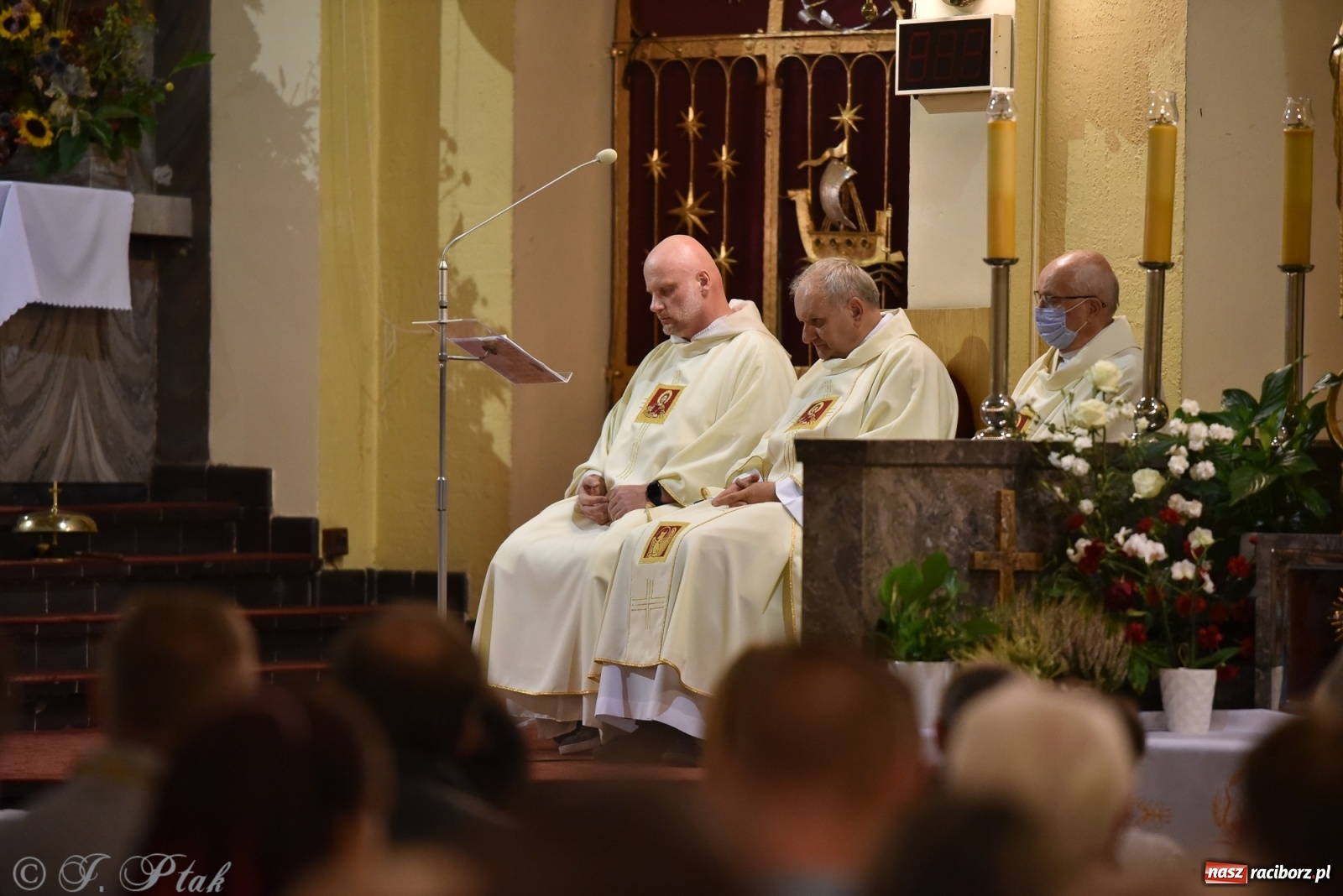 Zdjęcie w galerii na portalu naszraciborz.pl: Dominikanin youtuber zapełnił okrąglak wiadomości z regionu