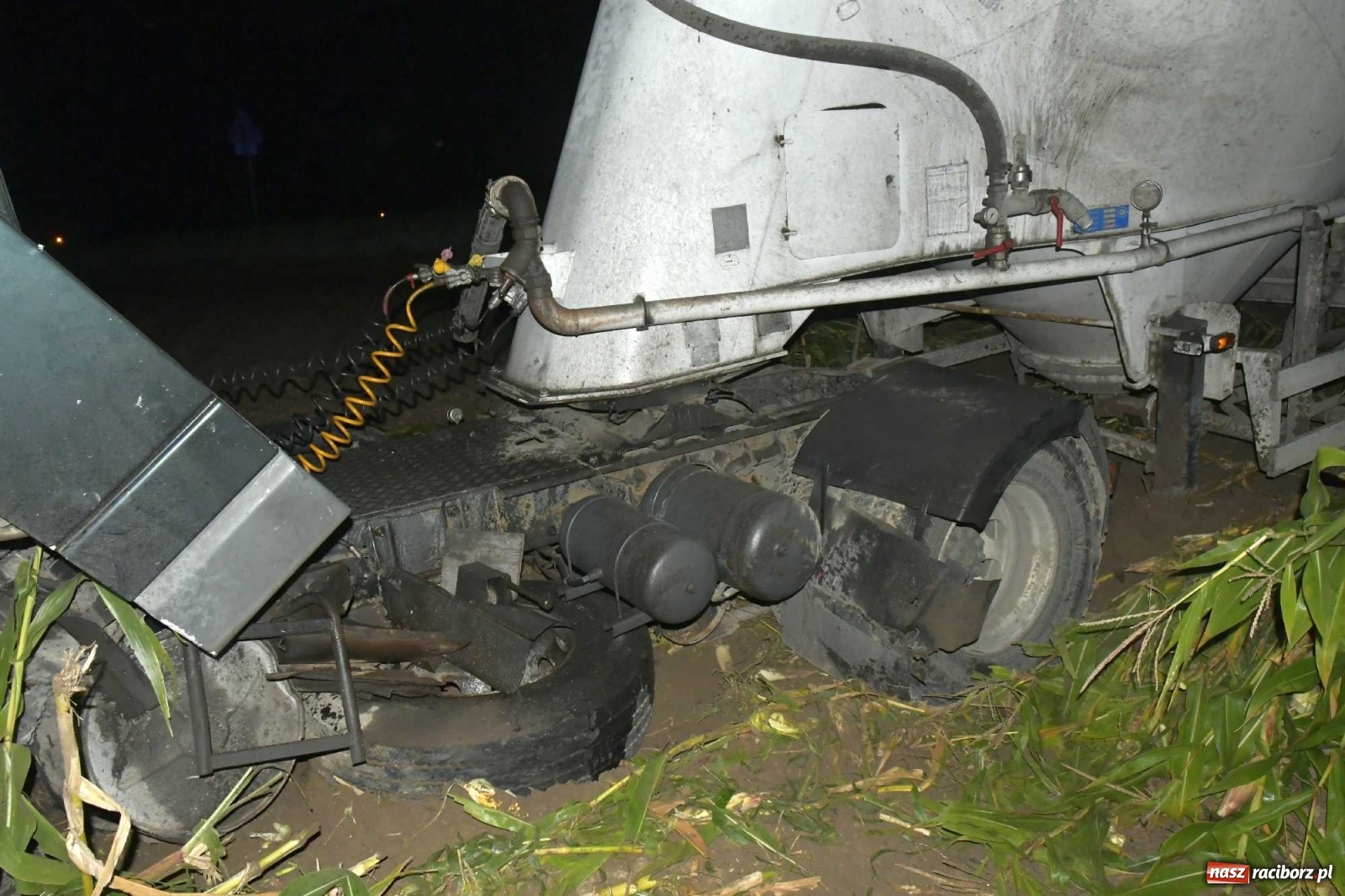 Zdjęcie w galerii na portalu naszraciborz.pl: DK 45 Racibórz-Opole. Tragiczny wypadek w Rudniku wiadomości z regionu