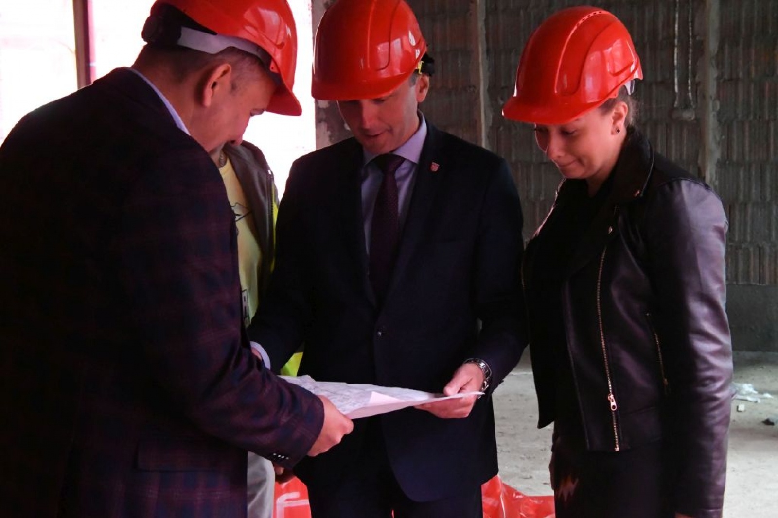 Zdjęcie w galerii na portalu naszraciborz.pl: Pną się do góry żłobka mury. Trwają zapisy do nowej placówki wiadomości z regionu