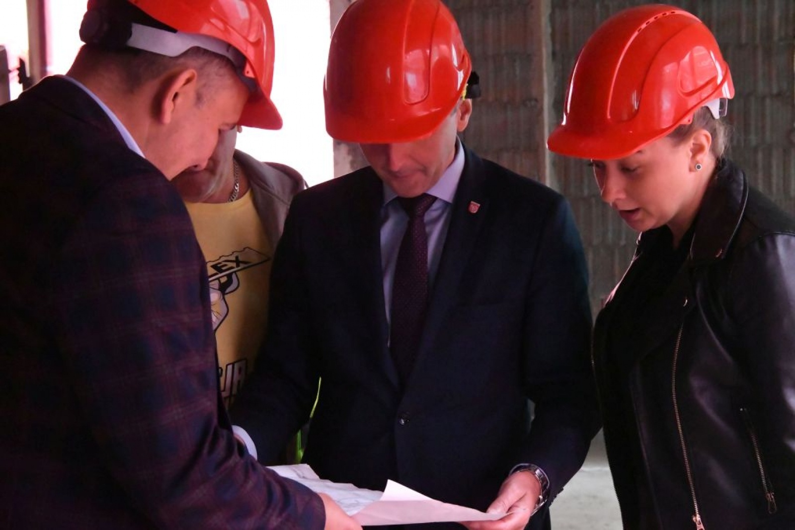 Zdjęcie w galerii na portalu naszraciborz.pl: Pną się do góry żłobka mury. Trwają zapisy do nowej placówki wiadomości z regionu