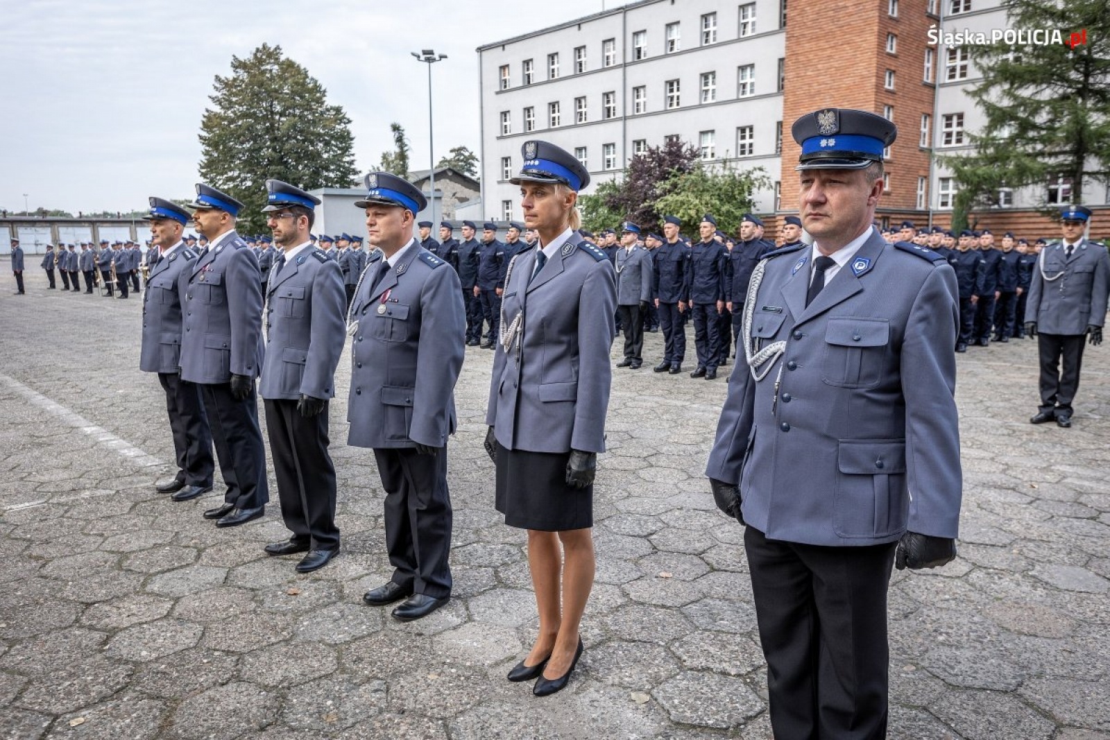 Zdjęcie w galerii na portalu naszraciborz.pl: Ponad stu nowych śląskich policjantów złożyło ślubowanie wiadomości z regionu