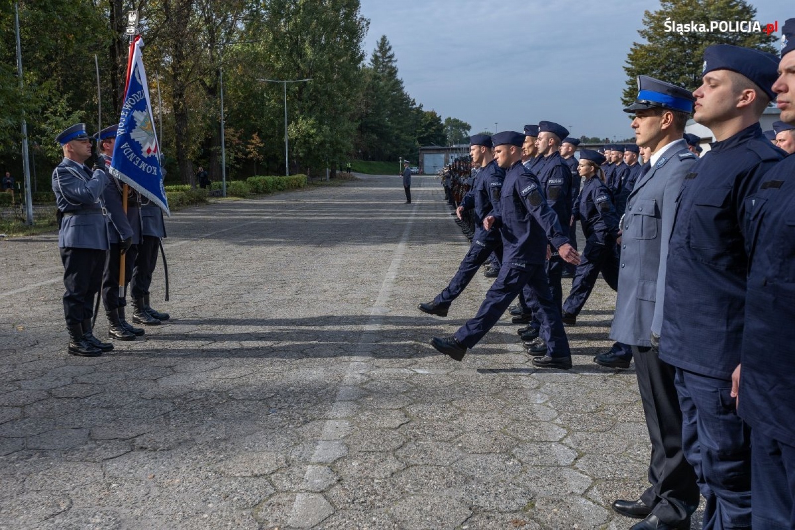Zdjęcie w galerii na portalu naszraciborz.pl: Ponad stu nowych śląskich policjantów złożyło ślubowanie wiadomości z regionu