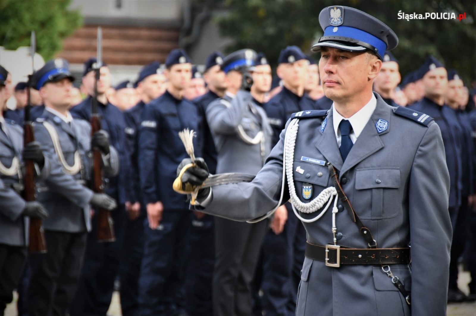 Zdjęcie w galerii na portalu naszraciborz.pl: Ponad stu nowych śląskich policjantów złożyło ślubowanie wiadomości z regionu