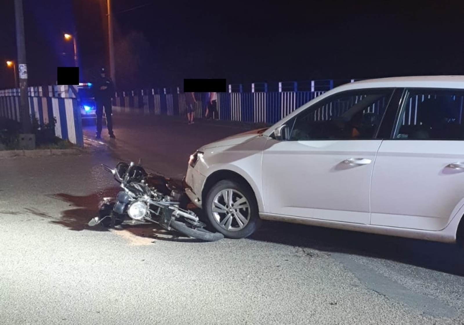 Zdjęcie w galerii na portalu naszraciborz.pl: Wypadek w Krzanowicach. Zderzenie osobówki z motorowerem wiadomości z regionu