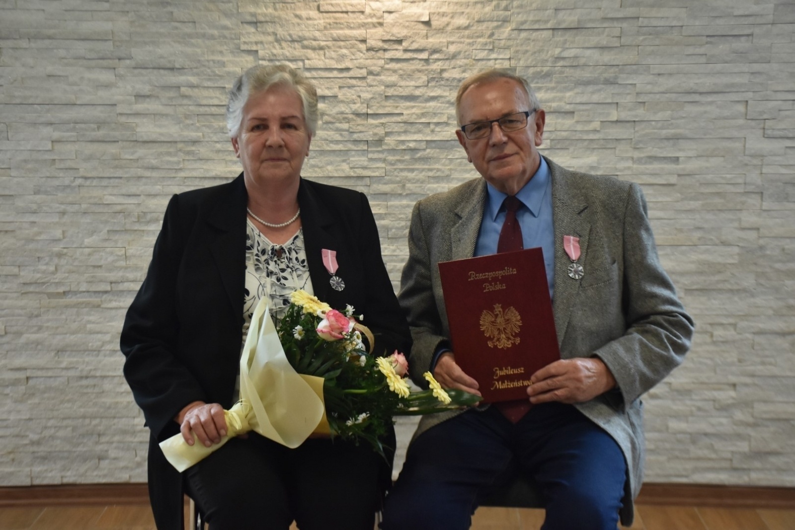 Zdjęcie w galerii na portalu naszraciborz.pl: Złote Gody w gm. Krzyżanowice. Medale wręczono w Rudyszwałdzie wiadomości z regionu