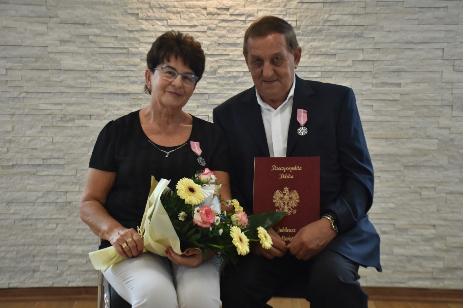 Zdjęcie w galerii na portalu naszraciborz.pl: Złote Gody w gm. Krzyżanowice. Medale wręczono w Rudyszwałdzie wiadomości z regionu