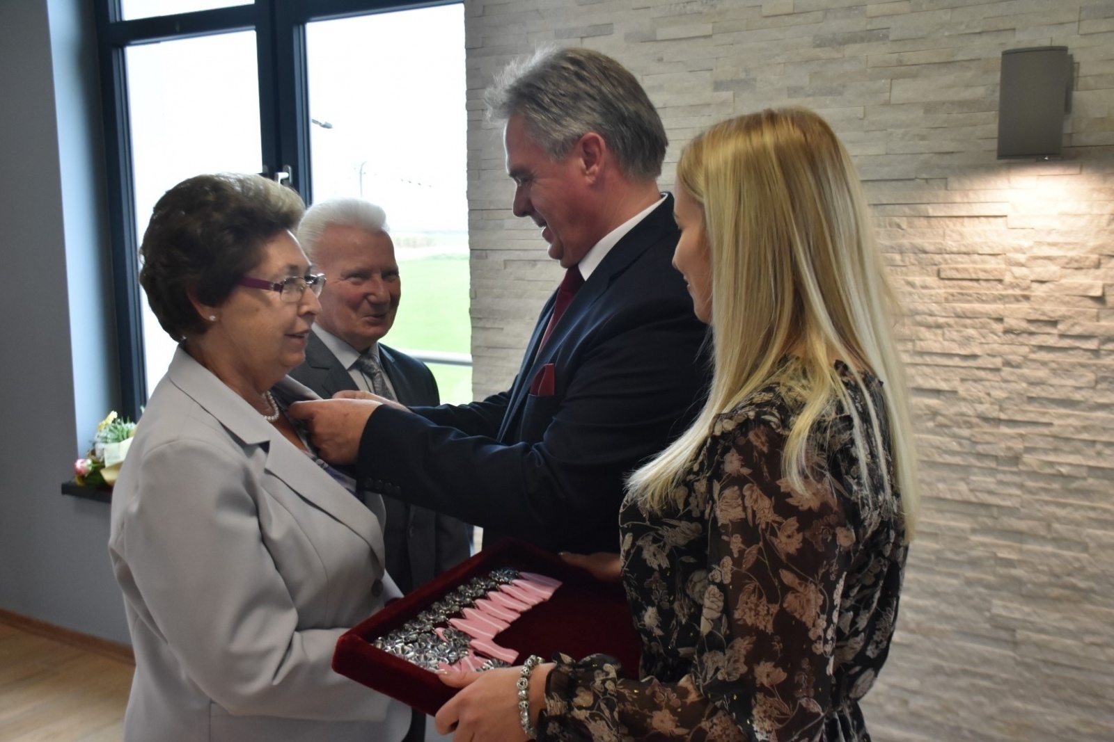 Zdjęcie w galerii na portalu naszraciborz.pl: Złote Gody w gm. Krzyżanowice. Medale wręczono w Rudyszwałdzie wiadomości z regionu