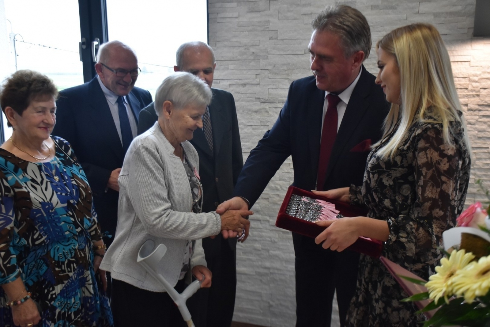 Zdjęcie w galerii na portalu naszraciborz.pl: Złote Gody w gm. Krzyżanowice. Medale wręczono w Rudyszwałdzie wiadomości z regionu