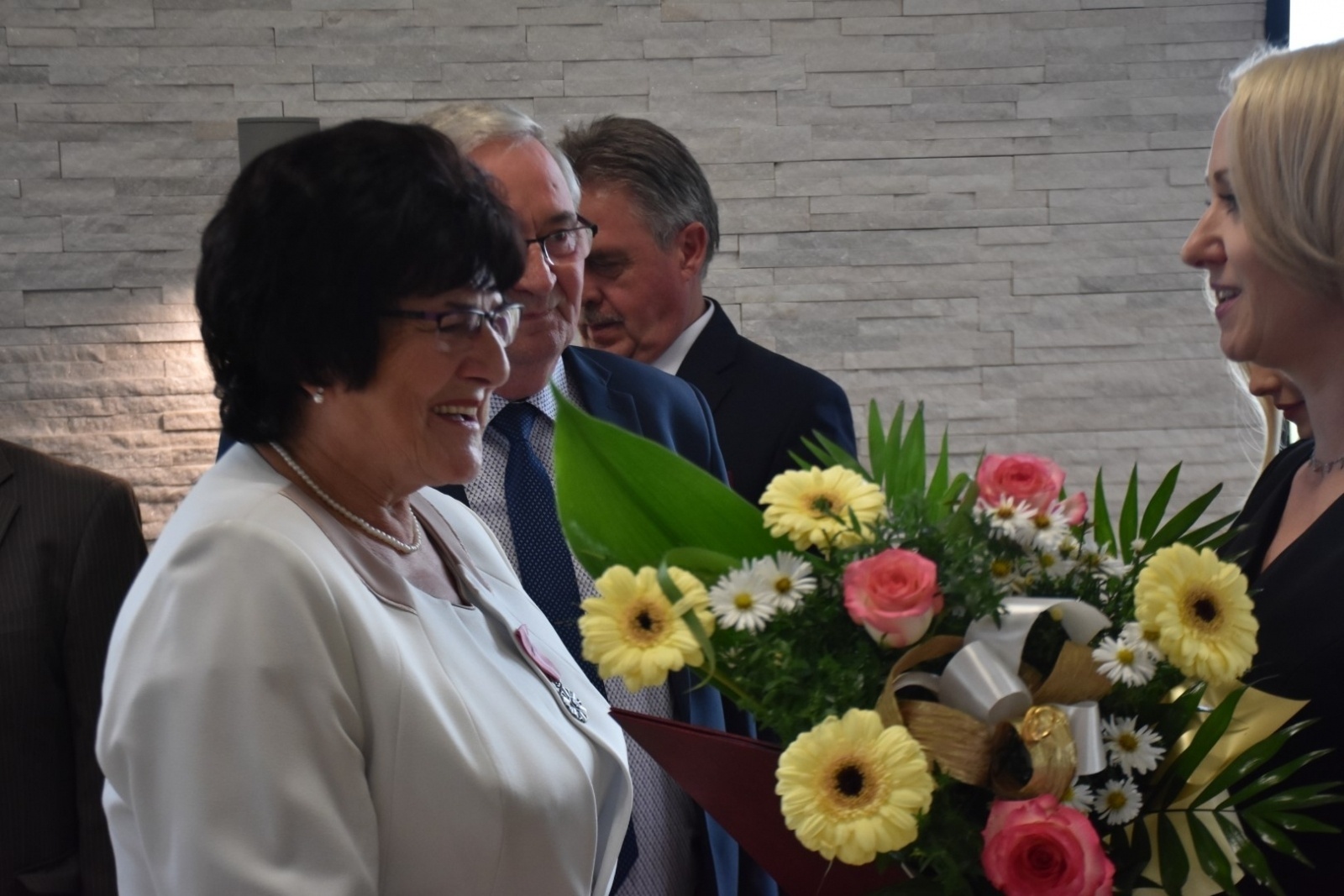 Zdjęcie w galerii na portalu naszraciborz.pl: Złote Gody w gm. Krzyżanowice. Medale wręczono w Rudyszwałdzie wiadomości z regionu