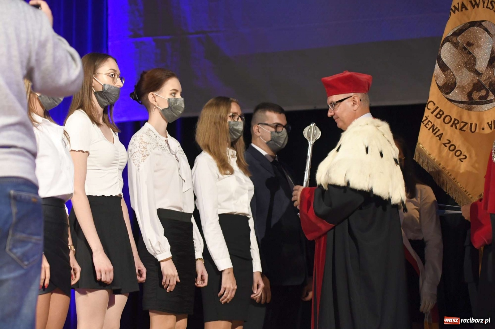 Zdjęcie w galerii na portalu naszraciborz.pl: W RCK zainaugurowano rok akademicki w PWSZ wiadomości z regionu