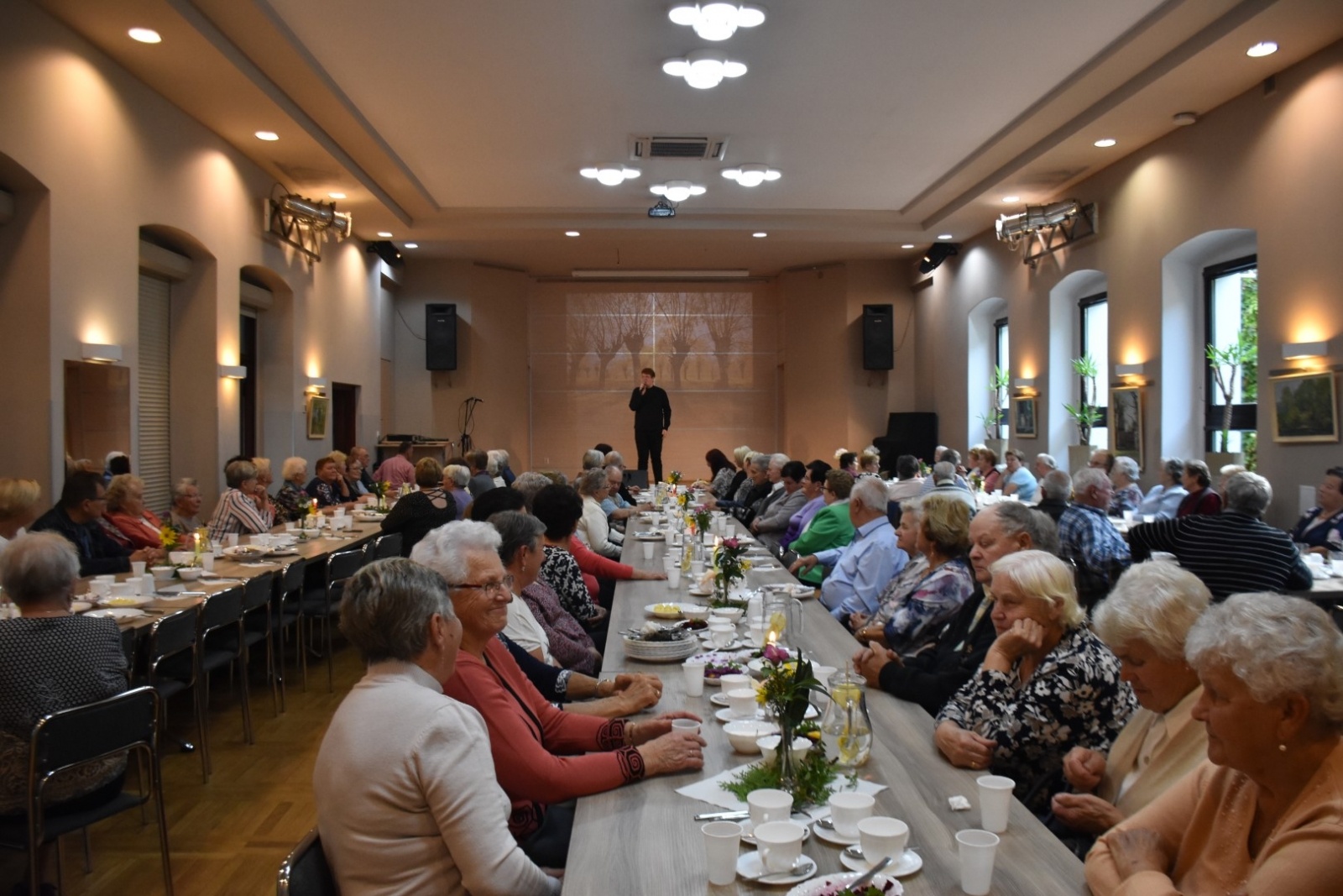 Zdjęcie w galerii na portalu naszraciborz.pl: W Tworkowie świętowano Dzień Seniora wiadomości z regionu