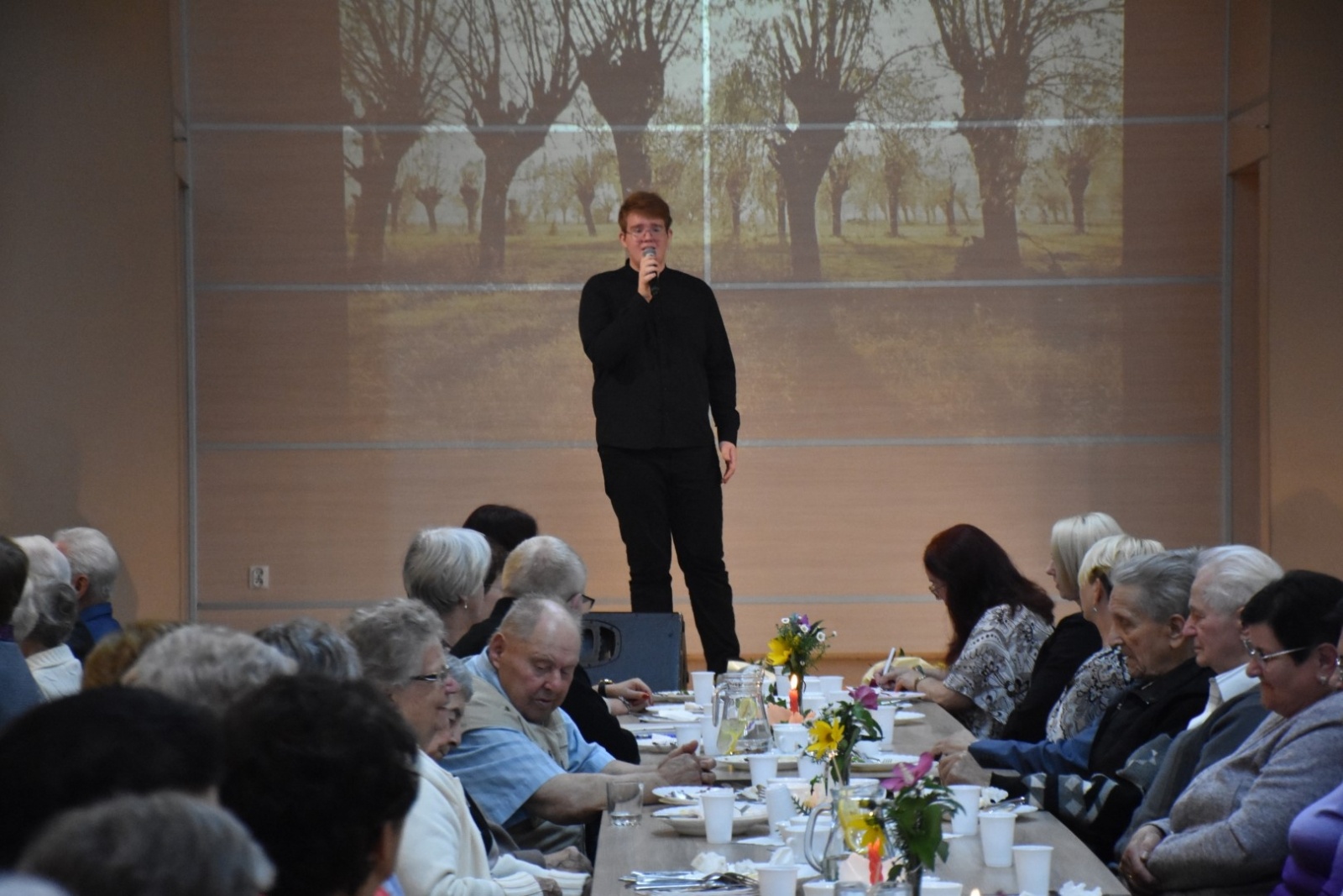 Zdjęcie w galerii na portalu naszraciborz.pl: W Tworkowie świętowano Dzień Seniora wiadomości z regionu