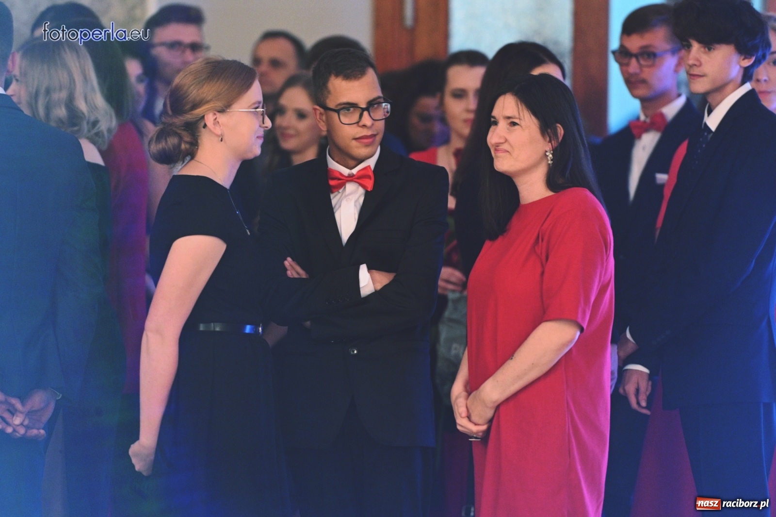 Zdjęcie w galerii na portalu naszraciborz.pl: Bale maturalne czas zacząć! I LO i Liceum Sztuk Plastycznych bawią się w Bieńkowicach wiadomości z regionu