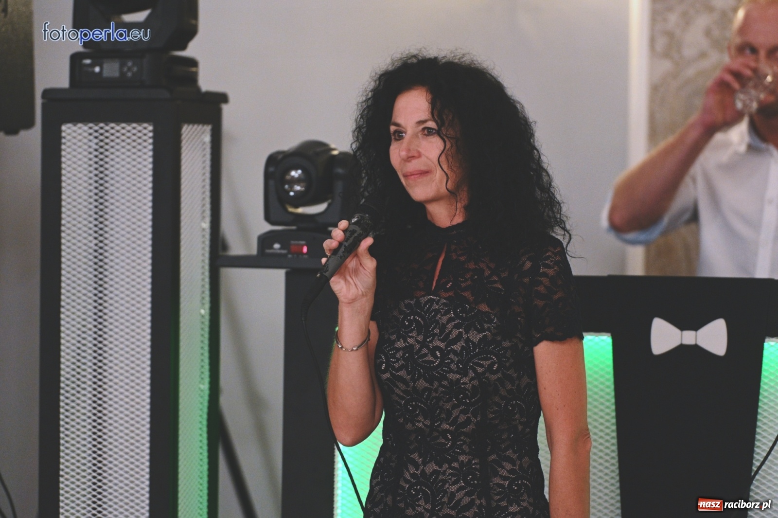 Zdjęcie w galerii na portalu naszraciborz.pl: Bale maturalne czas zacząć! I LO i Liceum Sztuk Plastycznych bawią się w Bieńkowicach wiadomości z regionu