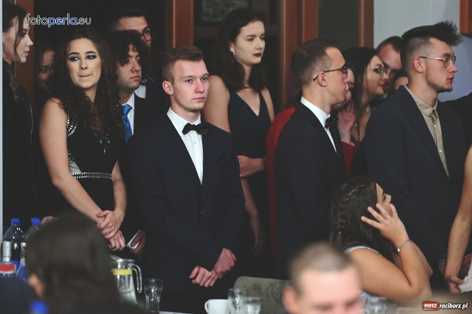 Zdjęcie w galerii na portalu naszraciborz.pl: Bale maturalne czas zacząć! I LO i Liceum Sztuk Plastycznych bawią się w Bieńkowicach wiadomości z regionu