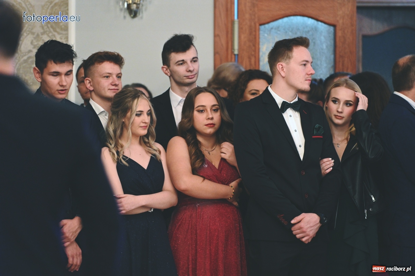 Zdjęcie w galerii na portalu naszraciborz.pl: Bale maturalne czas zacząć! I LO i Liceum Sztuk Plastycznych bawią się w Bieńkowicach wiadomości z regionu