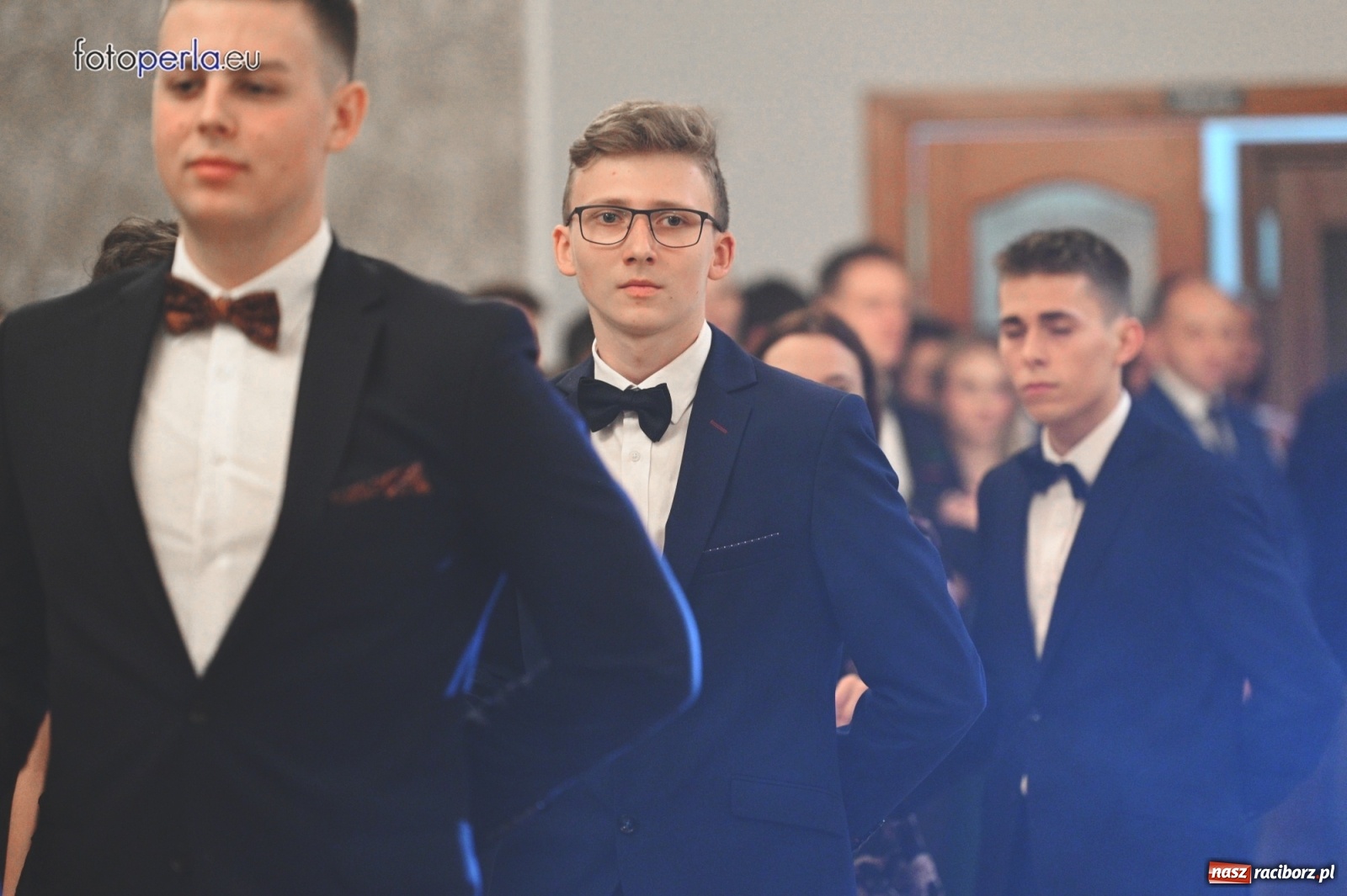 Zdjęcie w galerii na portalu naszraciborz.pl: Bale maturalne czas zacząć! I LO i Liceum Sztuk Plastycznych bawią się w Bieńkowicach wiadomości z regionu