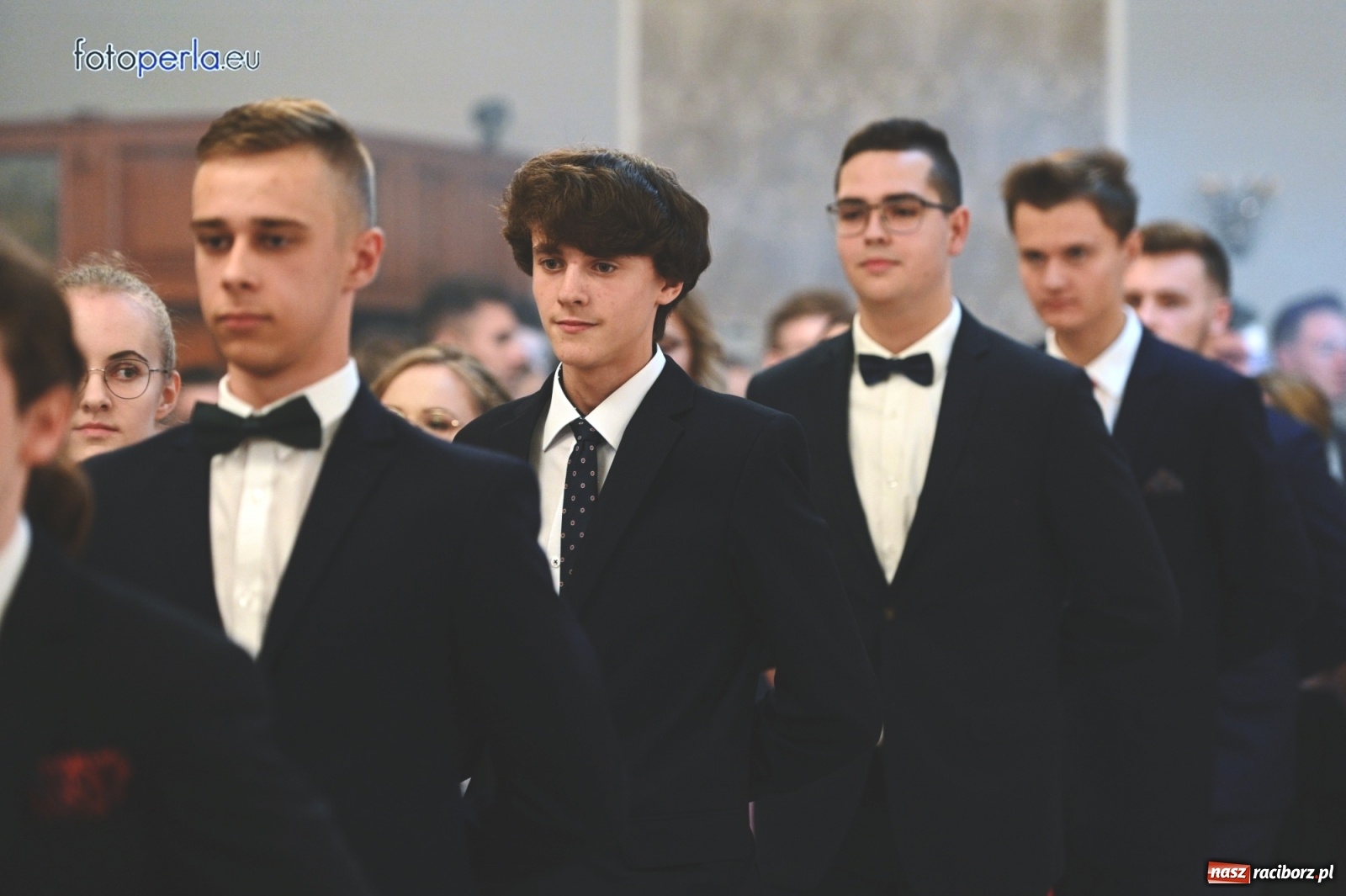 Zdjęcie w galerii na portalu naszraciborz.pl: Bale maturalne czas zacząć! I LO i Liceum Sztuk Plastycznych bawią się w Bieńkowicach wiadomości z regionu