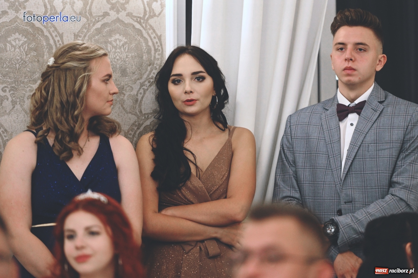 Zdjęcie w galerii na portalu naszraciborz.pl: Bale maturalne czas zacząć! I LO i Liceum Sztuk Plastycznych bawią się w Bieńkowicach wiadomości z regionu