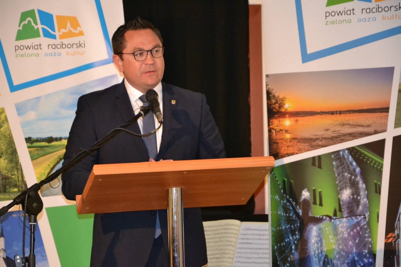 Zdjęcie w galerii na portalu naszraciborz.pl: Dziwięciu wspaniałych. Powiat podsumowuje 20 lat współpracy z Niemcami wiadomości z regionu