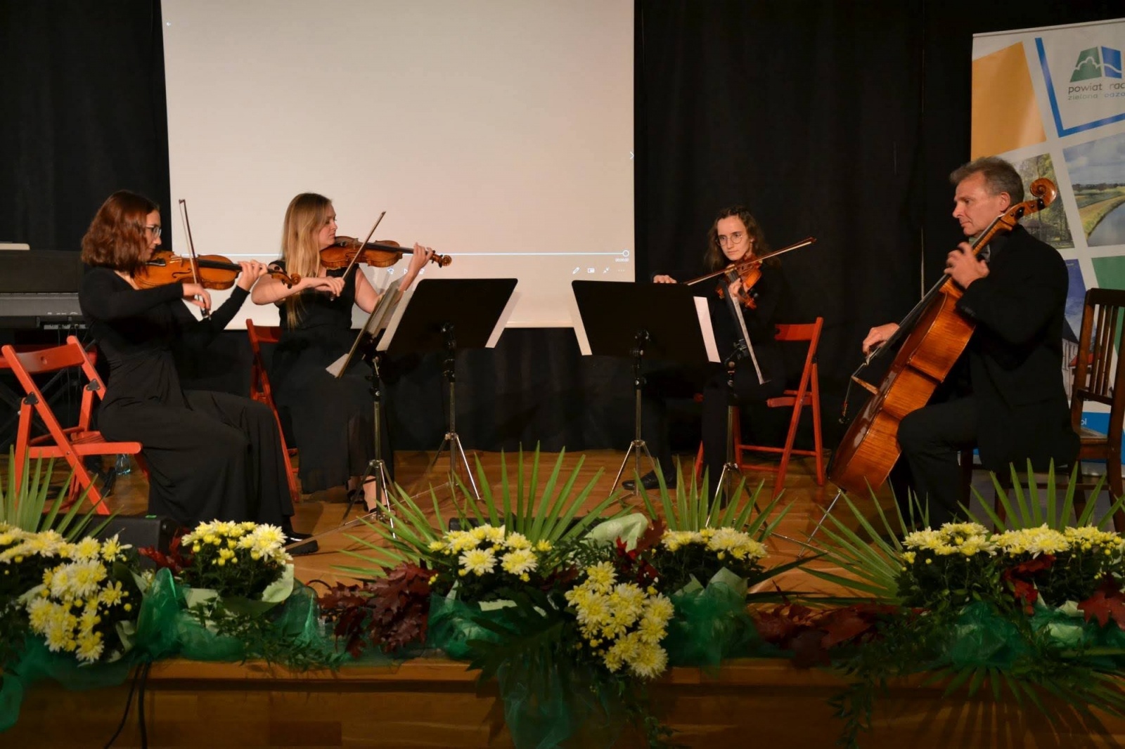 Zdjęcie w galerii na portalu naszraciborz.pl: Dziwięciu wspaniałych. Powiat podsumowuje 20 lat współpracy z Niemcami wiadomości z regionu