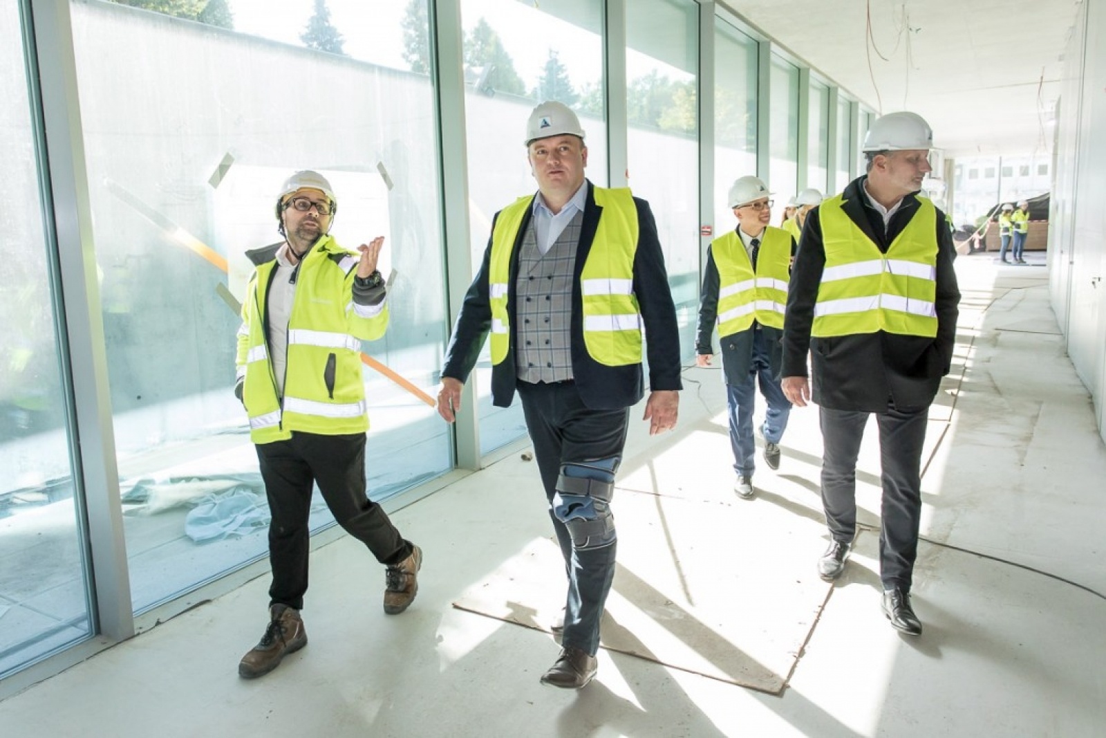 Zdjęcie w galerii na portalu naszraciborz.pl: Śląskie bliżej gwiazd. Zakopano kapsułę czasu pod nowym planetarium wiadomości z regionu