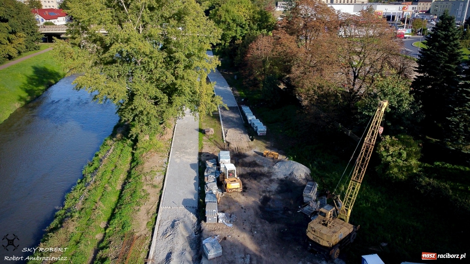 Zdjęcie w galerii na portalu naszraciborz.pl: Zagospodarowanie lewostronnych bulwarów - zbliża się finał prac [FOTO i WIDEO] wiadomości z regionu