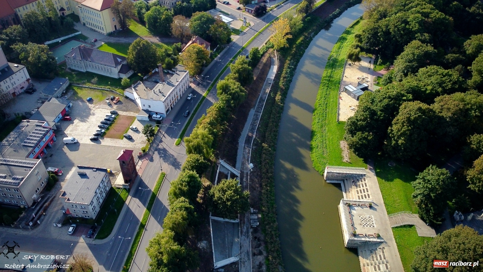 Zdjęcie w galerii na portalu naszraciborz.pl: Zagospodarowanie lewostronnych bulwarów - zbliża się finał prac [FOTO i WIDEO] wiadomości z regionu