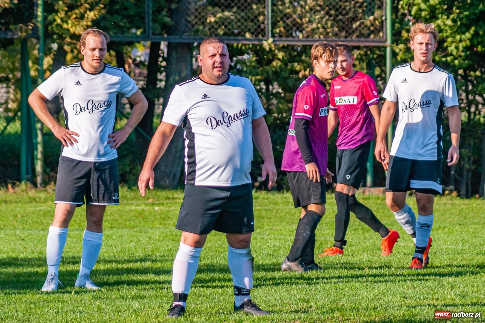 Zdjęcie w galerii na portalu naszraciborz.pl: Leszek Nieckarz Show na Płoni. Pierwsze punkty Wichru [FOTO] wiadomości z regionu
