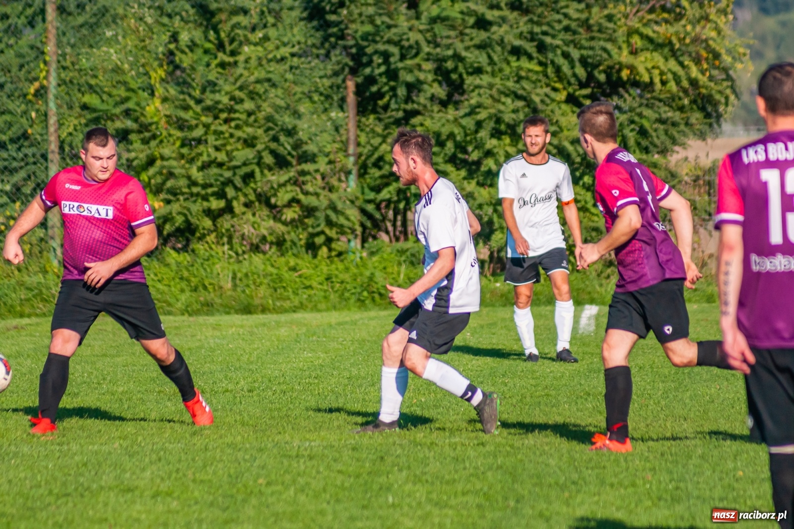 Zdjęcie w galerii na portalu naszraciborz.pl: Leszek Nieckarz Show na Płoni. Pierwsze punkty Wichru [FOTO] wiadomości z regionu