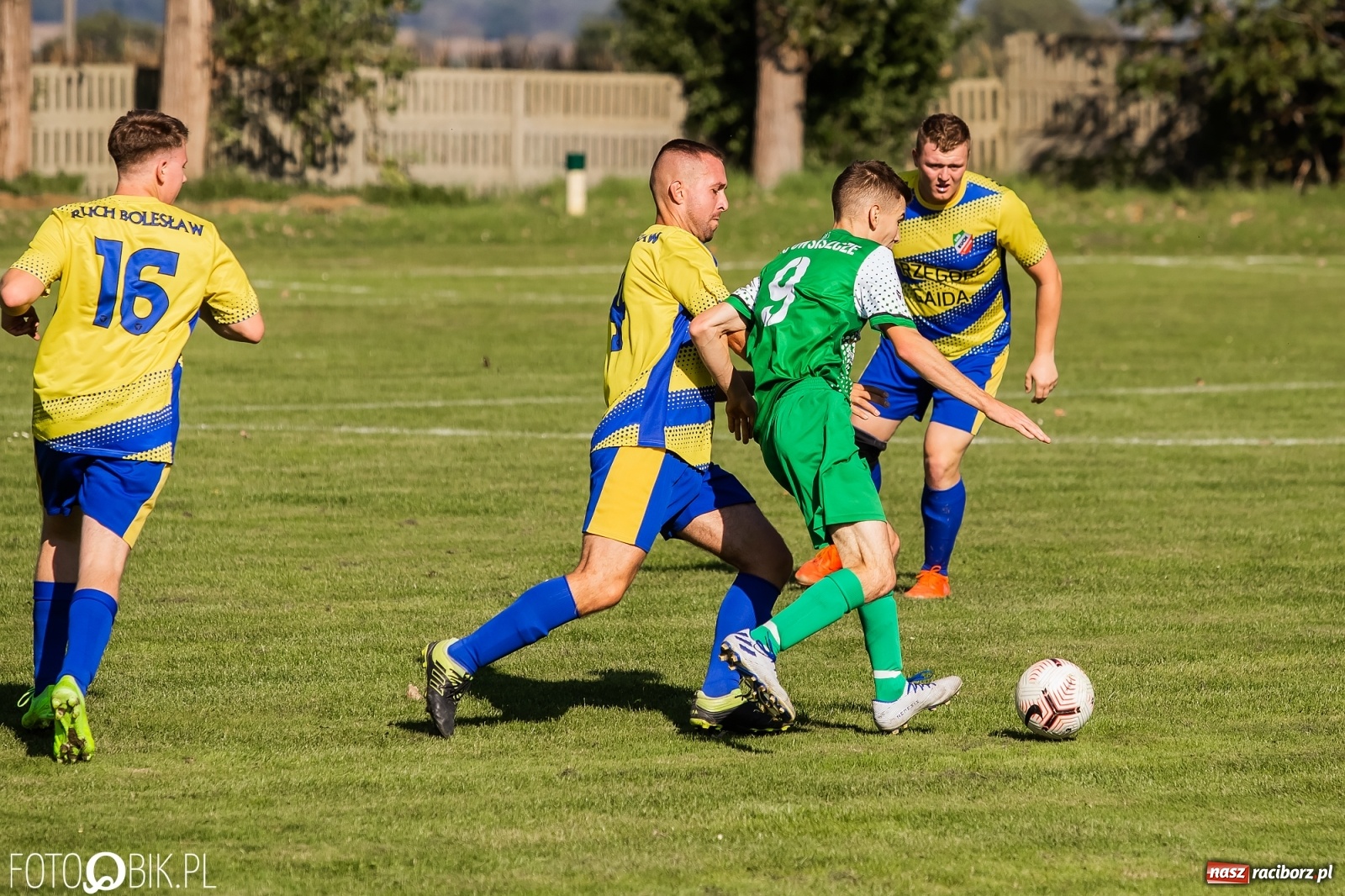 Zdjęcie w galerii na portalu naszraciborz.pl: Rezerwy Owsiszcz Ruch pokonały i komplet punktów zainkasowały [FOTO] wiadomości z regionu
