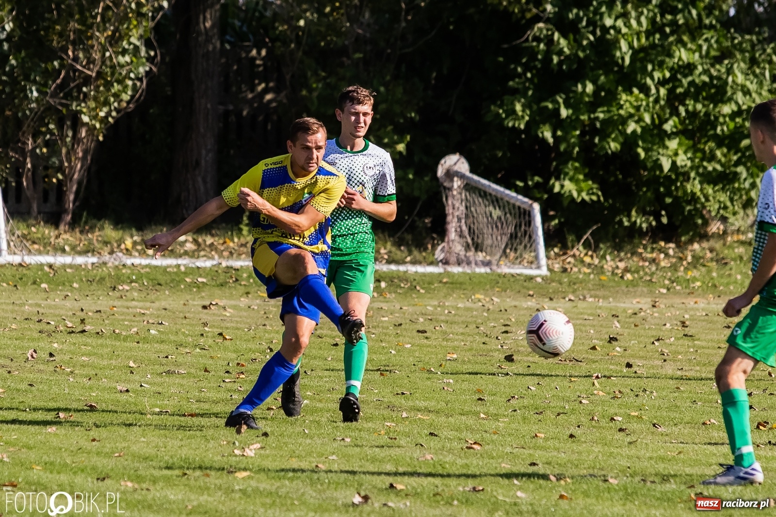 Zdjęcie w galerii na portalu naszraciborz.pl: Rezerwy Owsiszcz Ruch pokonały i komplet punktów zainkasowały [FOTO] wiadomości z regionu