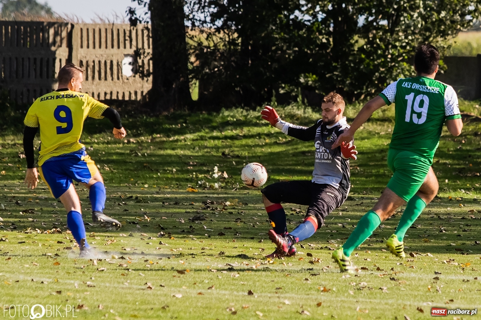 Zdjęcie w galerii na portalu naszraciborz.pl: Rezerwy Owsiszcz Ruch pokonały i komplet punktów zainkasowały [FOTO] wiadomości z regionu